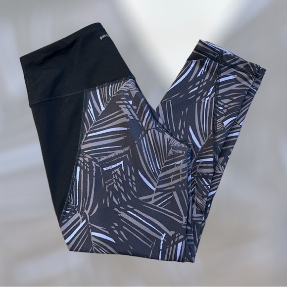 Patagonia Pants - Patagonia Womens capri leggings size S
